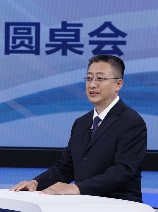 发展的确定性应对各种不确定性——中国经济圆桌会聚焦“四稳”PG电子麻将胡了试玩中国经济圆桌会·新华全媒头条以高质量(图9)